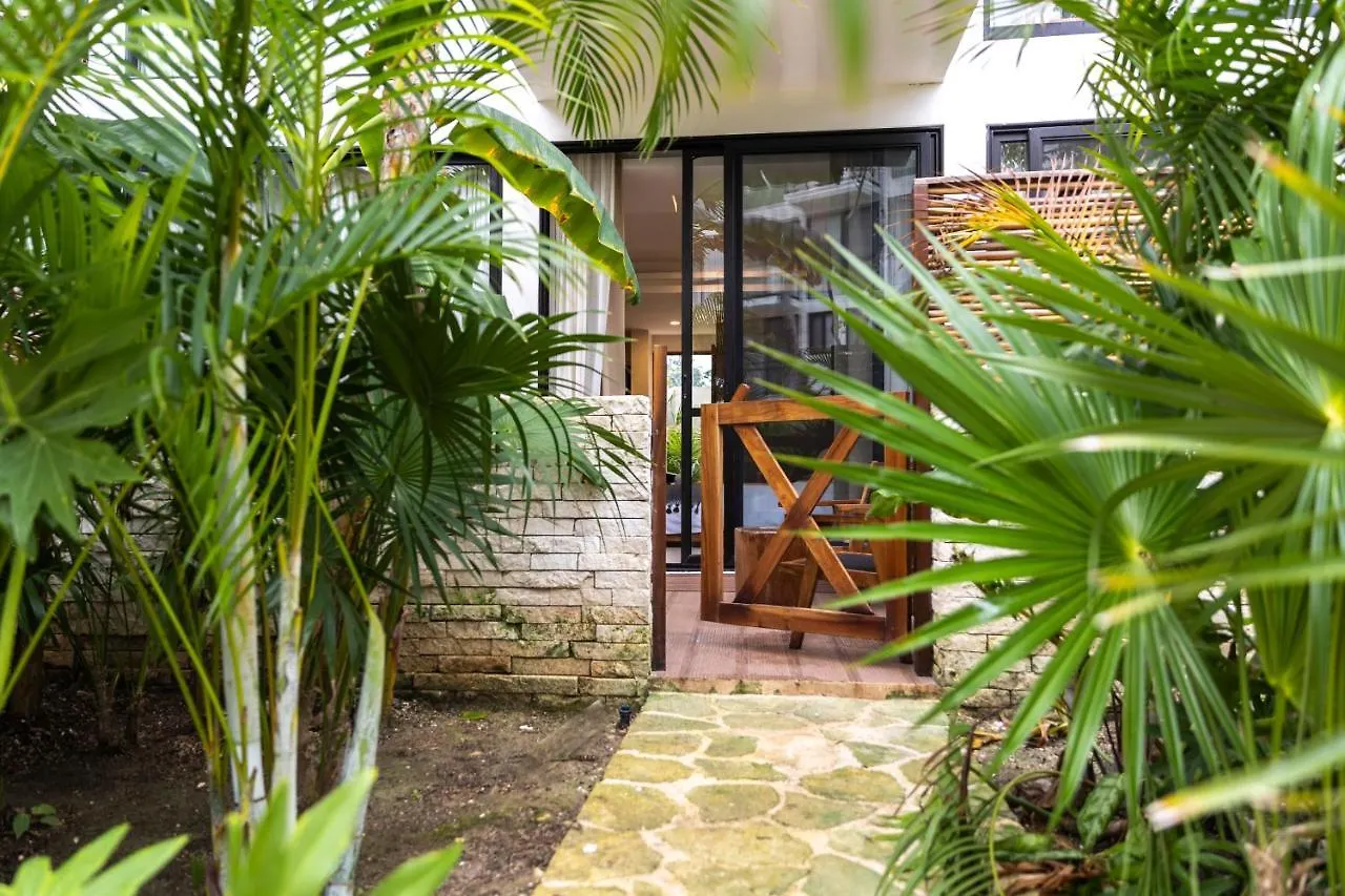 The Waves Tulum By Bnb Experience 4*,